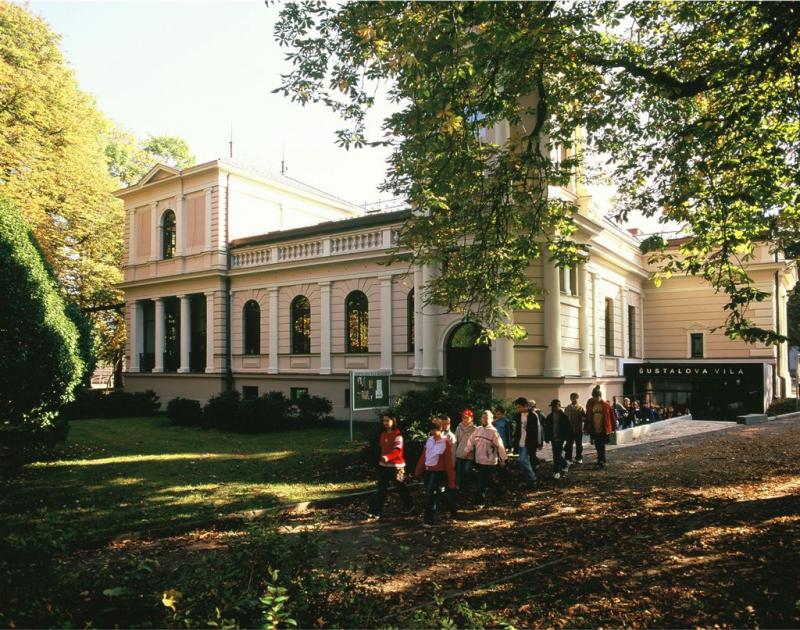 Šustalova vila